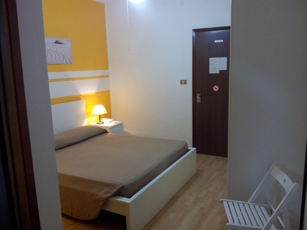 Hotel Moreri Градо Экстерьер фото