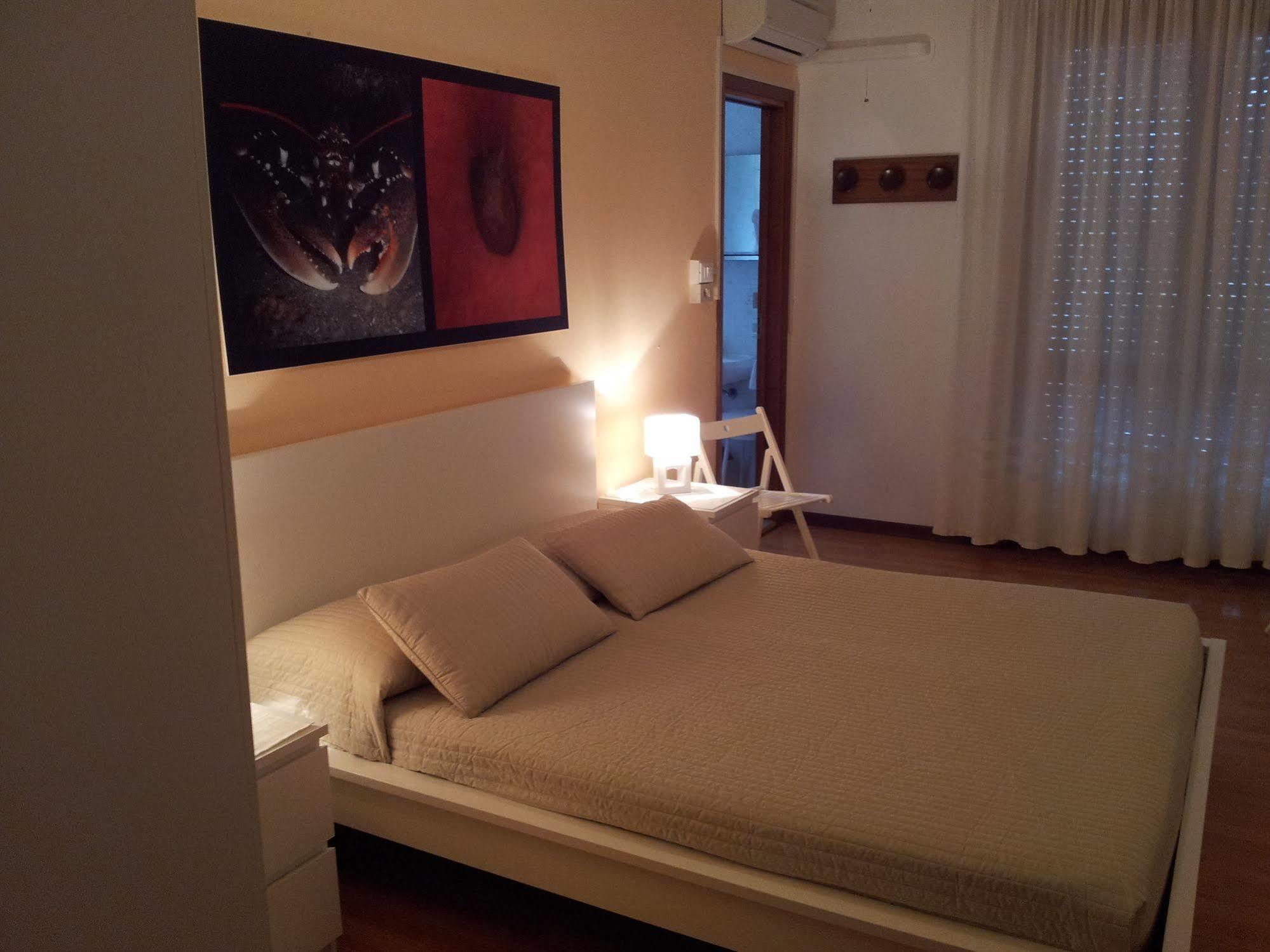 Hotel Moreri Градо Экстерьер фото