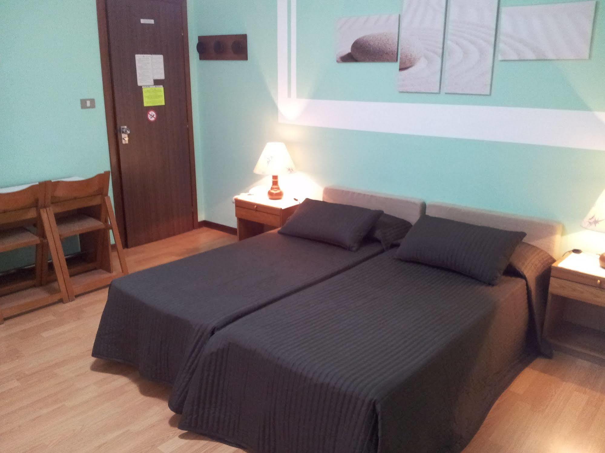 Hotel Moreri Градо Экстерьер фото